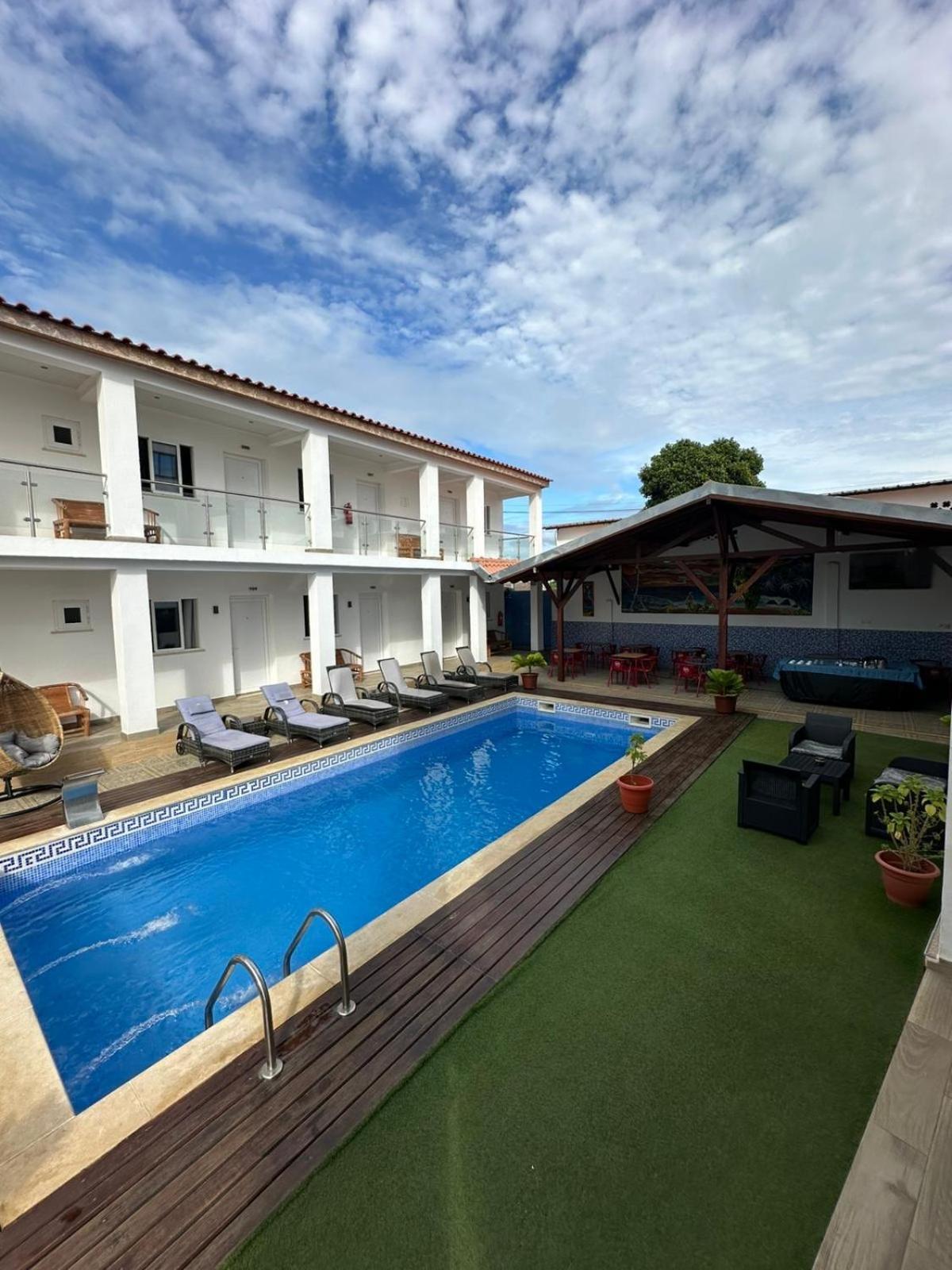 Hotel Kenito Sao Tome Luaran gambar